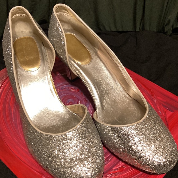 Heels - Picture 10 of 17